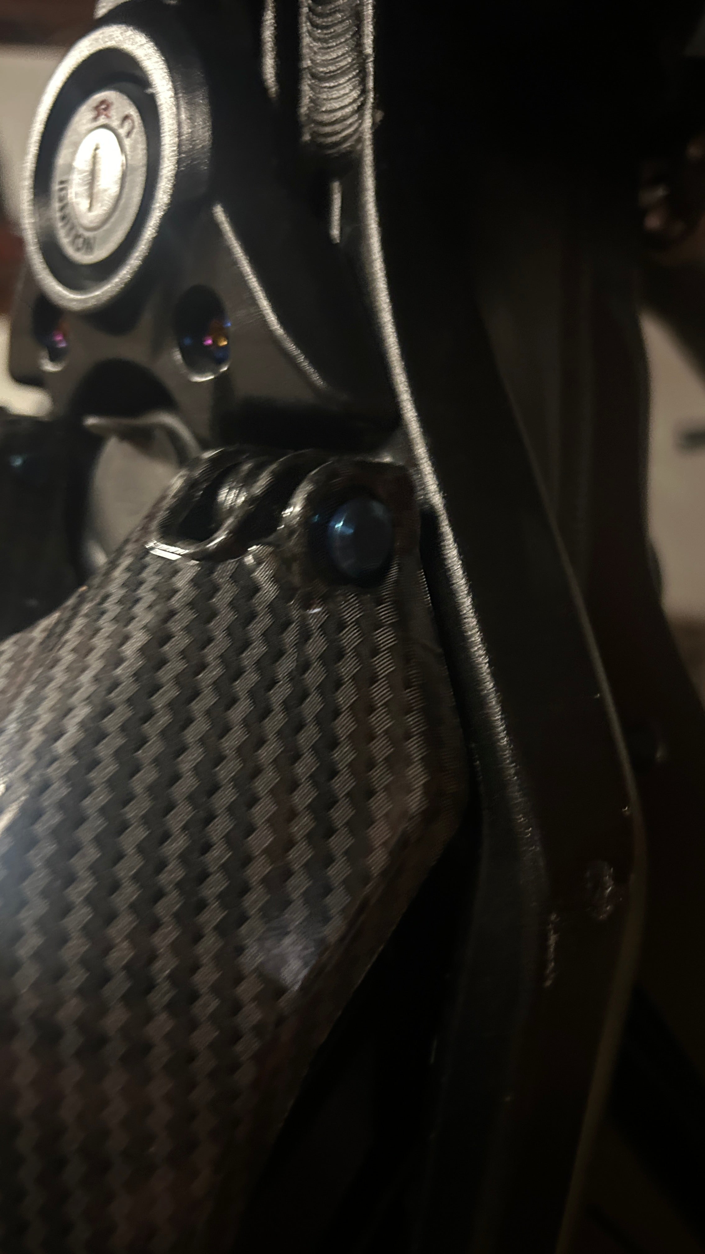 Battery lid titanium