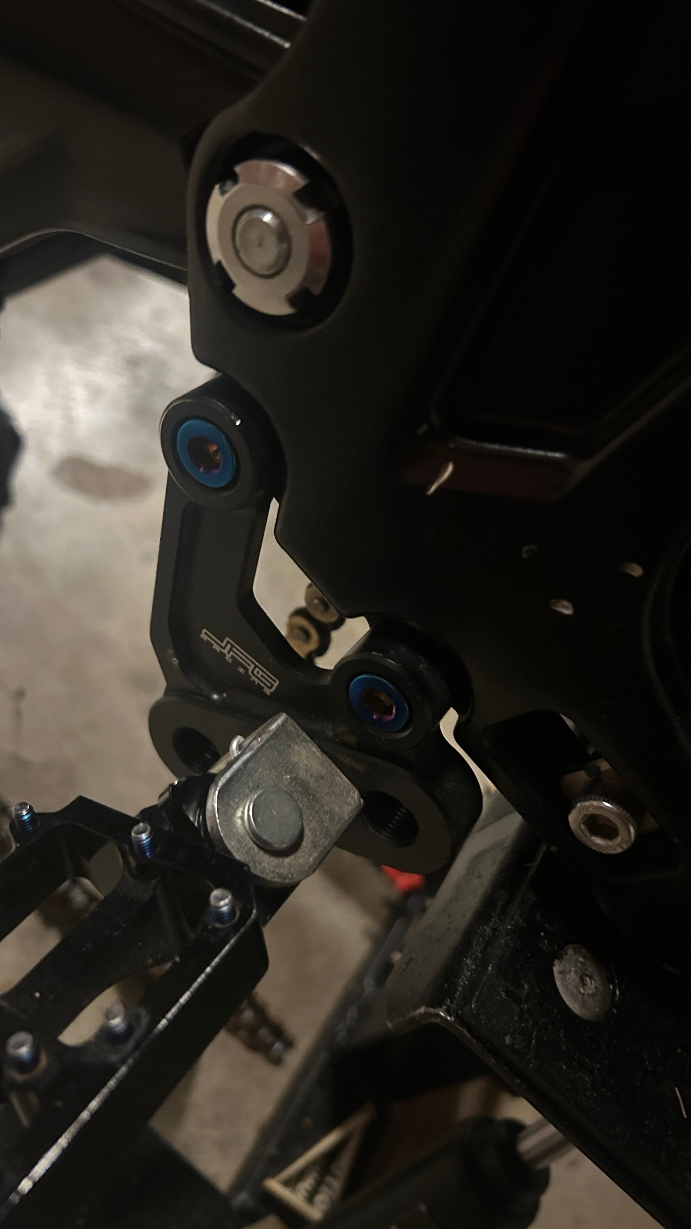 Peg bracket titanium